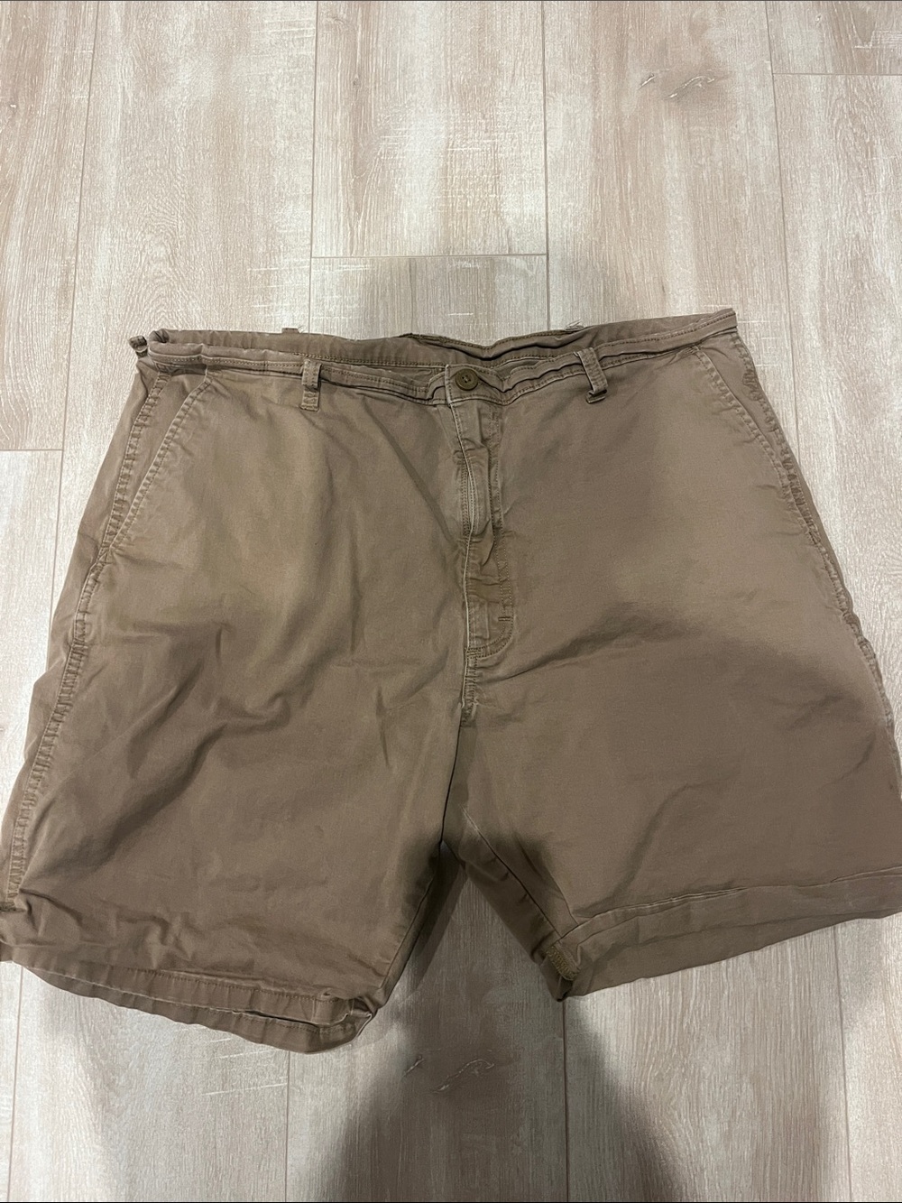 Wrangler Men's Brown Flat Front Cotton Shorts